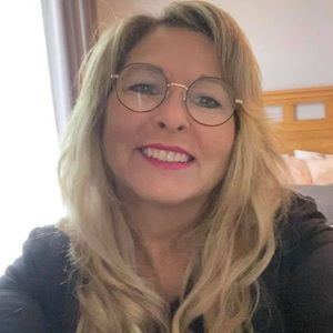 Meet your Posher, Nancy